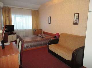 Гостиница Зори Нижний Новгород Номер стандарт с 1 двуспальной кроватью-3